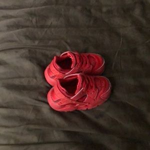 Red Huaraches (Toddler) Size 6C